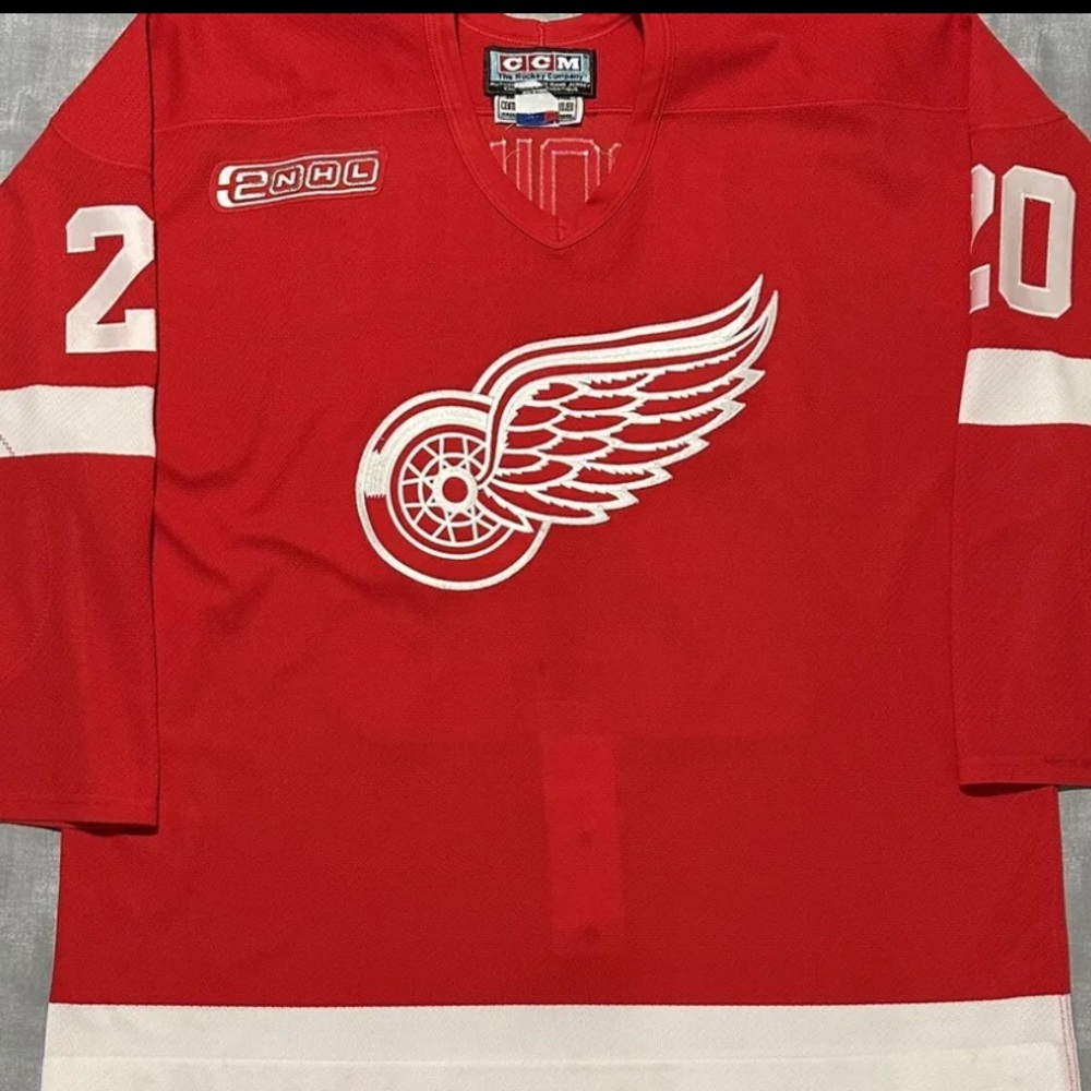Authentic Vintage CCM NHL Detroit Red Wings Martin Lapointe Hockey Jersey.